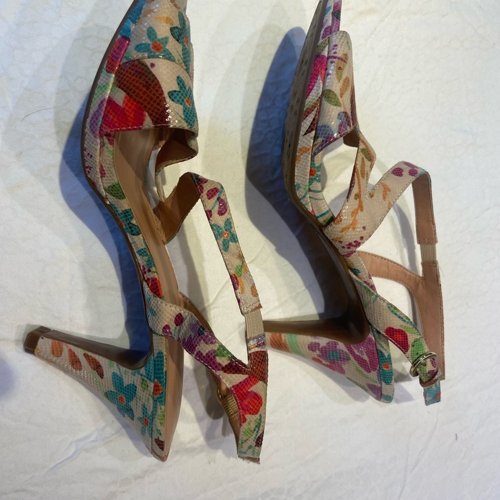 Naturalizer Women's Floral Sandals - Multicolor - Picture 3 of 9
